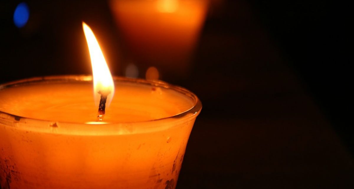 Premier Charming Dead At The Age Of 88 4 candles 3759988 1280
