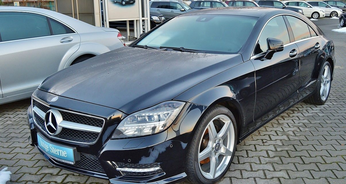 Use Car Dealers Banned For 14 years