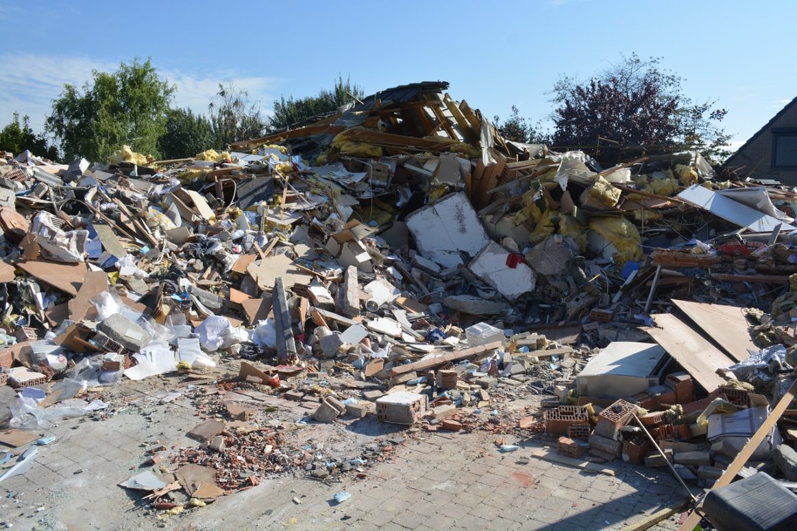 UK sends emergency relief to Lebanon after deadly explosion