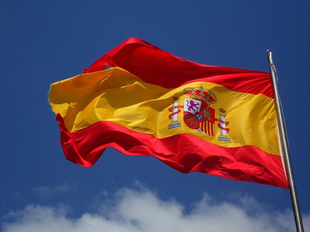 Spaniard President informs the King of the evolution of COVID-19