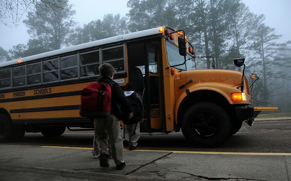 Canadian Government to roll out school bus seat-belt pilot in January 2021, starting in British Columbia