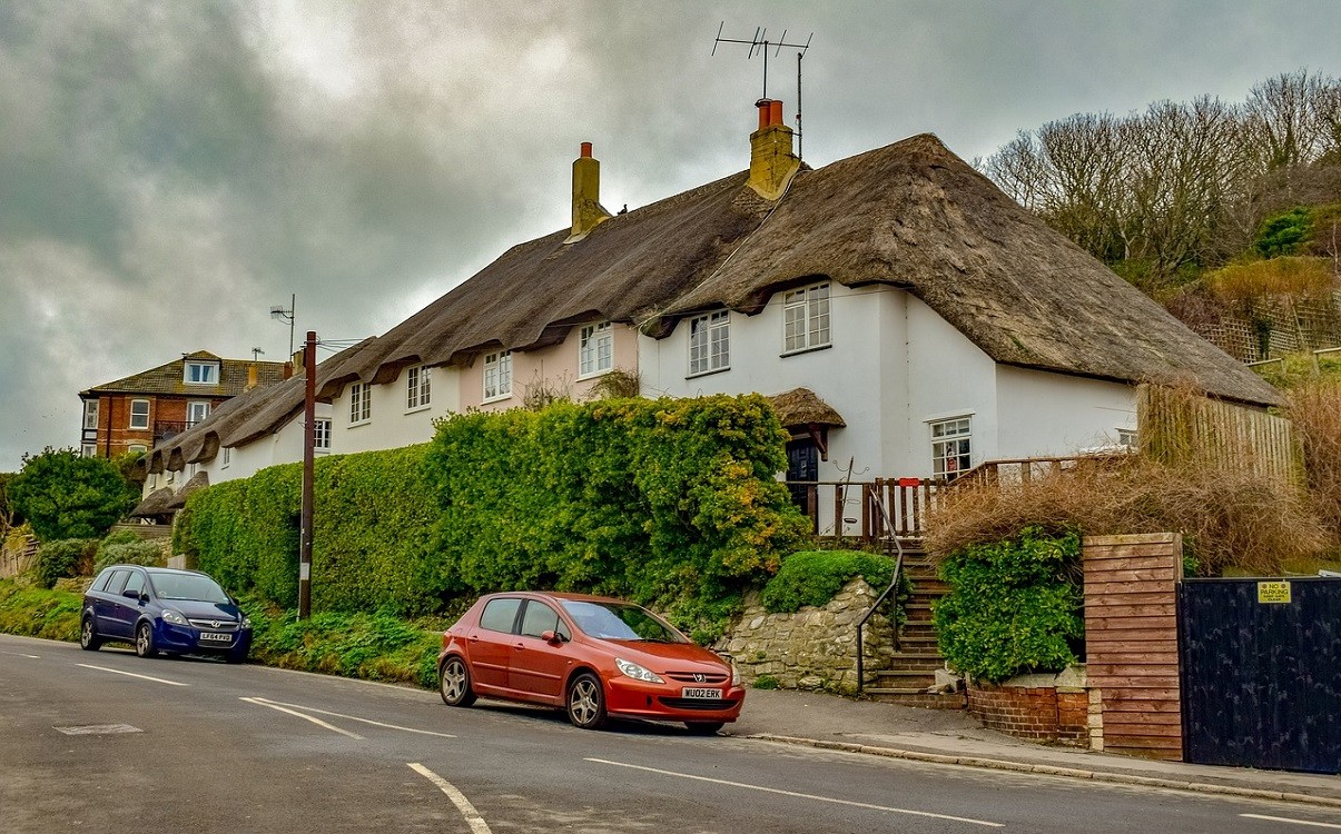 Greener homes, jobs and cheaper bills on the way for UK Residence