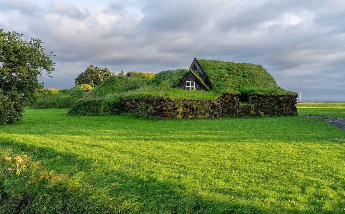 Greener homes, jobs and cheaper bills on the way for UK Residence