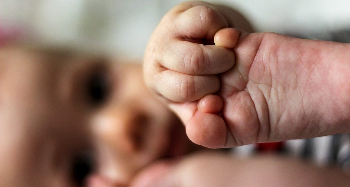 Chief David Monias of the Pimicikamak Cree Nation Assists with Unplanned Home Birth