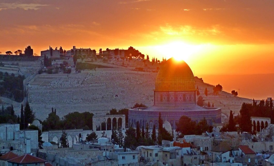 Israel’s Police Force Storm Al-Aqsa Holy Mosque In The Middle Of Prayer 10 Palestine