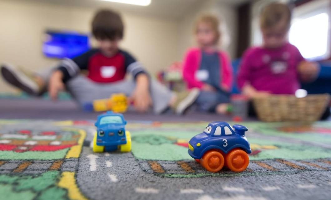 Manitoba To Adopt $10-Per-Day Federal Daycare Plan 345 Manitoba To Adopt $10-Per-Day Federal Daycare Plan