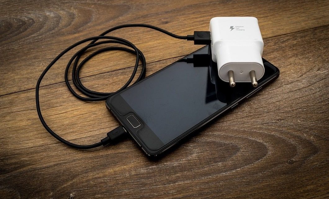 European Union Pulls The Plug On Cell Phone Chargers
