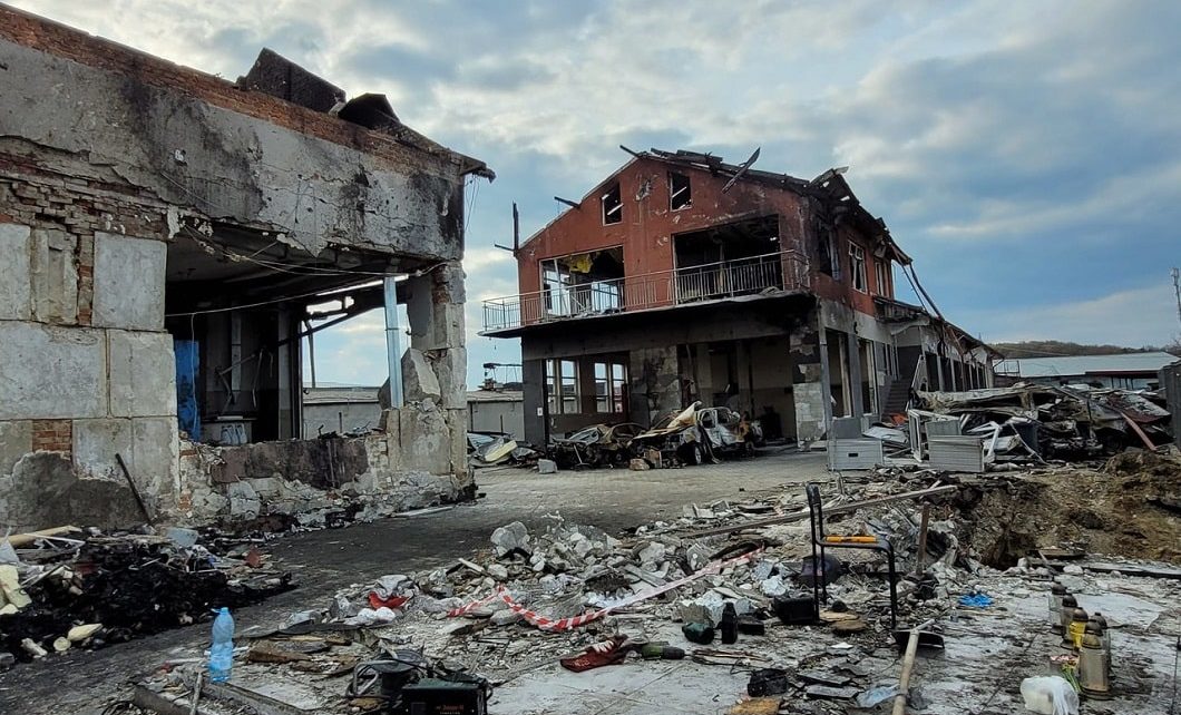 Ukraine: Fears Of Besiegement, Bloodshed And Displacement In Eastern Regions