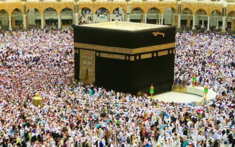 1.8 Billion Muslims Celebrate Eid al-Fitr, The End of Ramadan