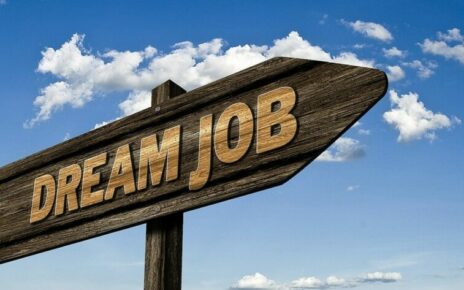 When Job Searching, What's More Important, Your Resume or LinkedIn Profile?