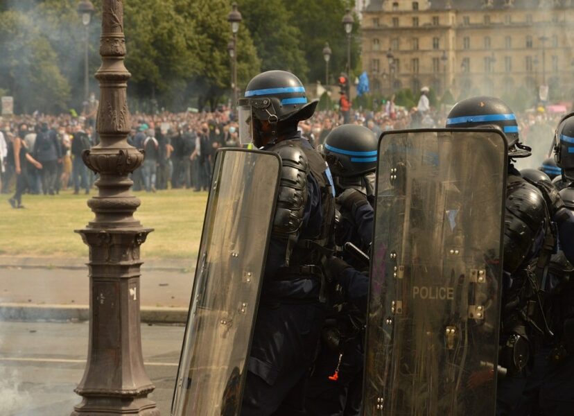"Massive Protests in France as Government Increase Retirement Age from 62 to 64"