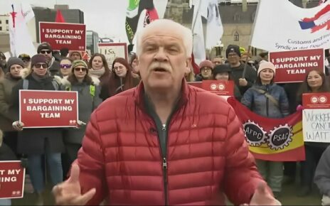 Biggest Canadian Federal Government Union Strike Enters Day 2