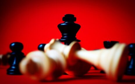 Teen Prodigy Pragg Challenges Grand Master Magnus Carlsen For World Chess Title