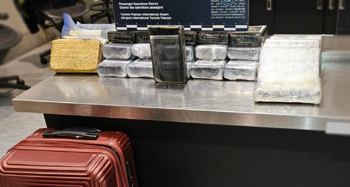 CBSA Intercepts 29 kg of Suspected Cocaine in High-Stakes Airport Bust 1779 1704722037283 1