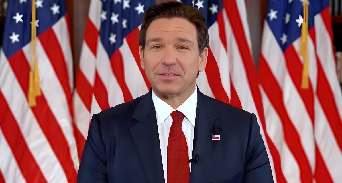 Shift in GOP Landscape: DeSantis Suspends Campaign, Backs Trump 1734 Shift in GOP Landscape: DeSantis Suspends Campaign, Backs Trump