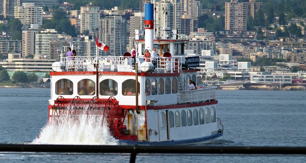 Why Canada Should Be Your Investment Destination No Matter What 1680 shuffle boat 52307 1280