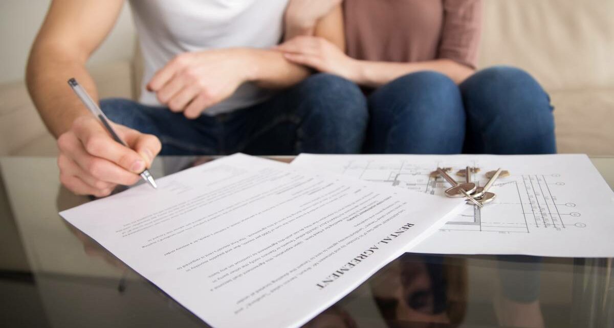 Insights for Attracting Long-Term Rental Tenants 3 excaliburhomes-281361-couplerentallease-image1