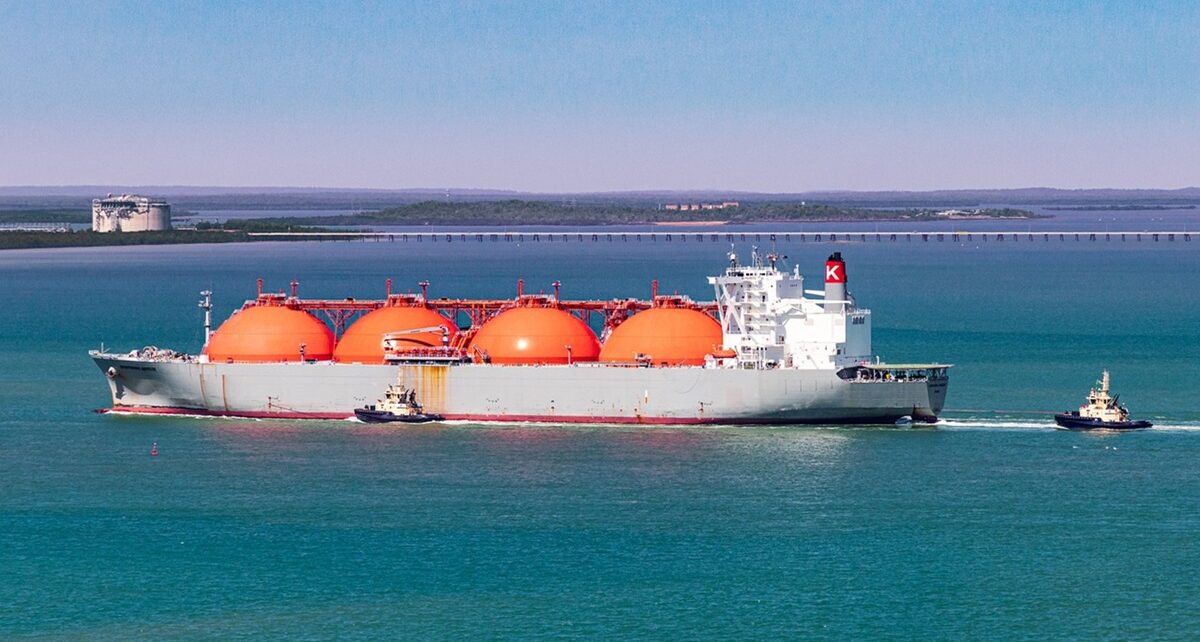 War Becomes a Lucrative Business for America: Fueling Profit Through Conflict 1314 gas tanker 6367981 1280