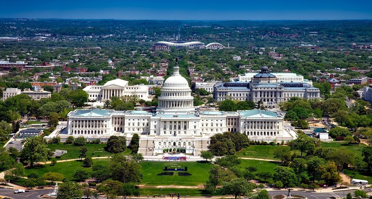 Washington: A Pay-to-Play City Where Money Talks Louder Than Voices 1409 washington dc 1624419 1280