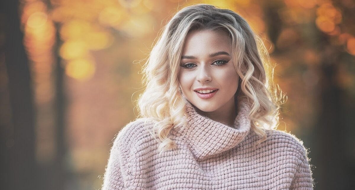 Men: Beware of profiles so perfect, they make Barbie jealous – classic dating app trap! 1391 woman 3844370 1280