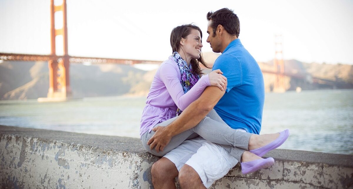 The Ex Factor: Why Keeping Your Ex out of Your Dating Profile is Crucial 532 couple 5746620 1280