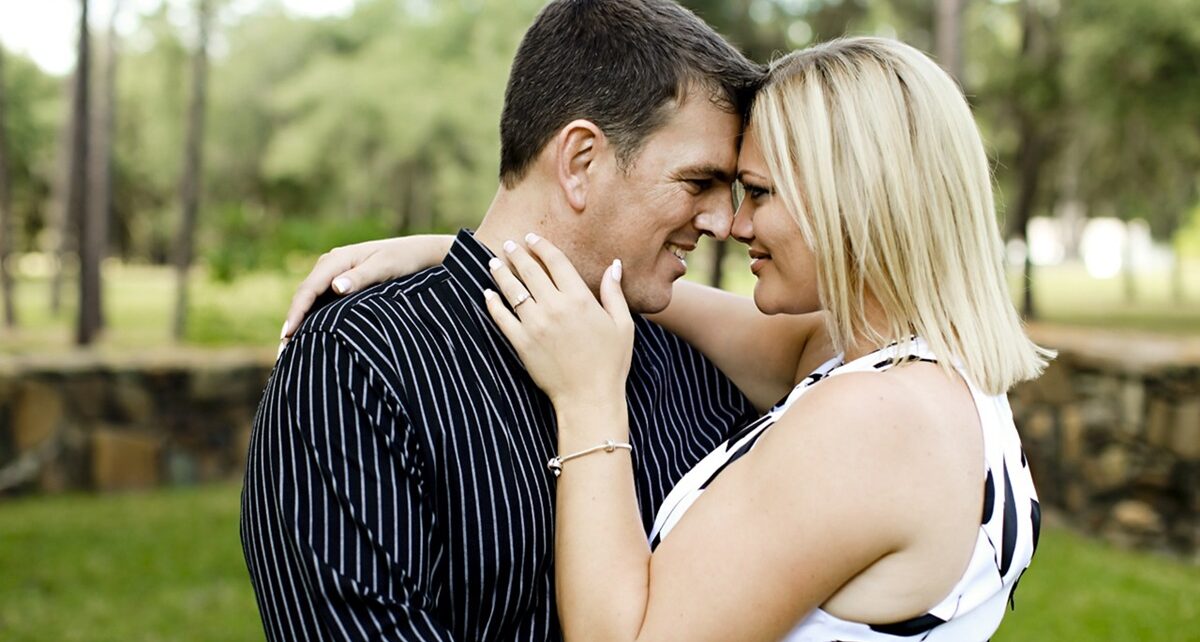 Online Dating Profiles: The Epic Chronicles of "No Hookups" - Part 2 127 couple 663183 1280