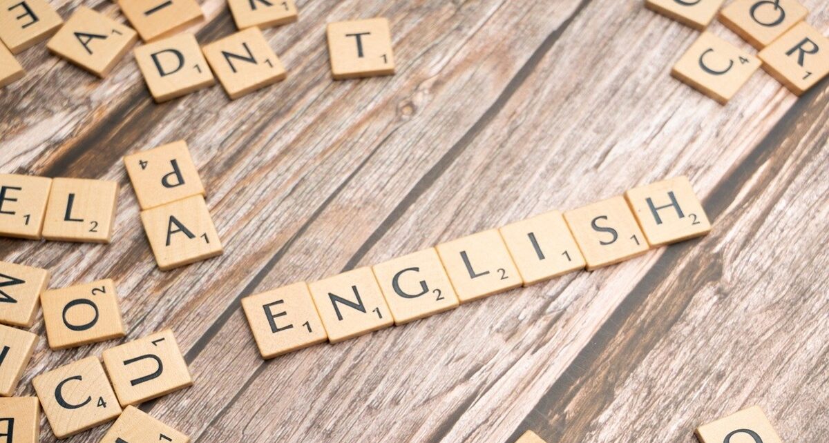 Grammar Police: Navigating the Wild World of Online Dating 169 english 8499265 1280