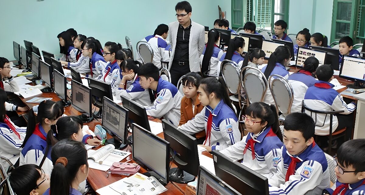 Vietnam's Ambitious Plan: Building Information Infrastructure to Propel Digital Development 1083 Vietnam deblurred