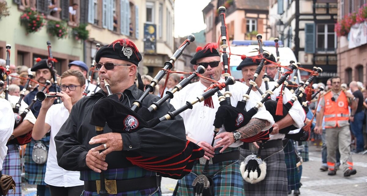Looking For My Scottish Man, Send Eggplant Picks 1065 bagpipe 4505190 1280