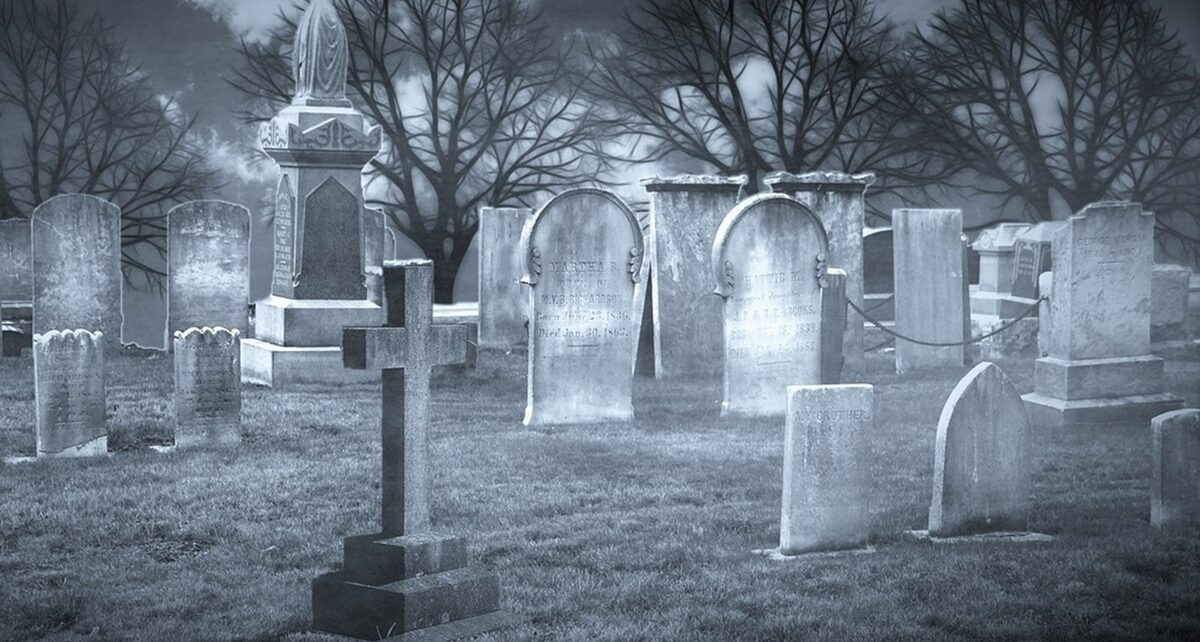 Must Love Sleeping In Coffins, and The Odd Graveyard 1033 graveyard 989920 1280