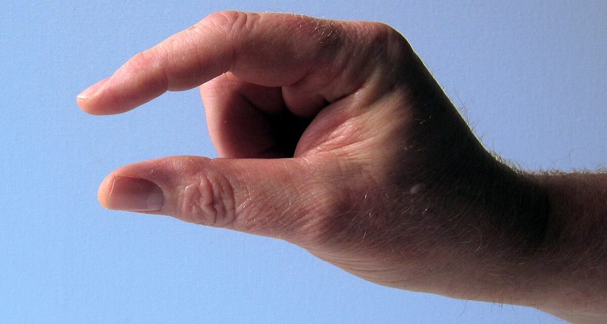 The Height Requirement Hoopla: Why Short Women Shouldn't Sweat the Tall Stuff in Dating 931 hand 66631 1280