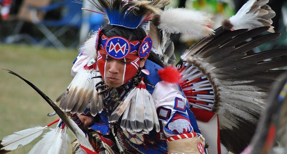 Celebrating National Indigenous Peoples Day in Canada: A Journey Towards Reconciliation 1030 pow wow 4384972 1280