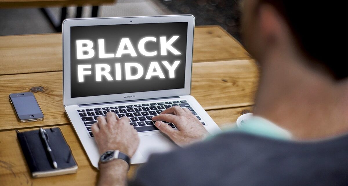 Online Shopping in China: New Laws to Enhance Consumer Protections 986 black friday 4645768 1280