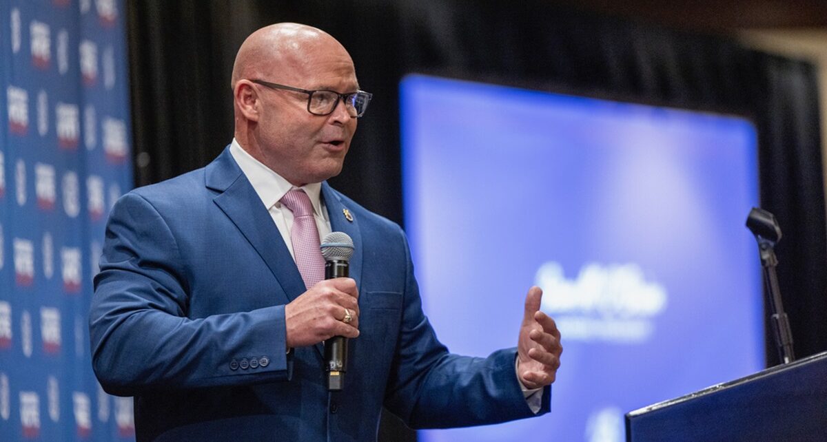 Teamsters Union Shocks Political World: No Presidential Endorsement for 2024 551 GXtjQ FWQAAWRir