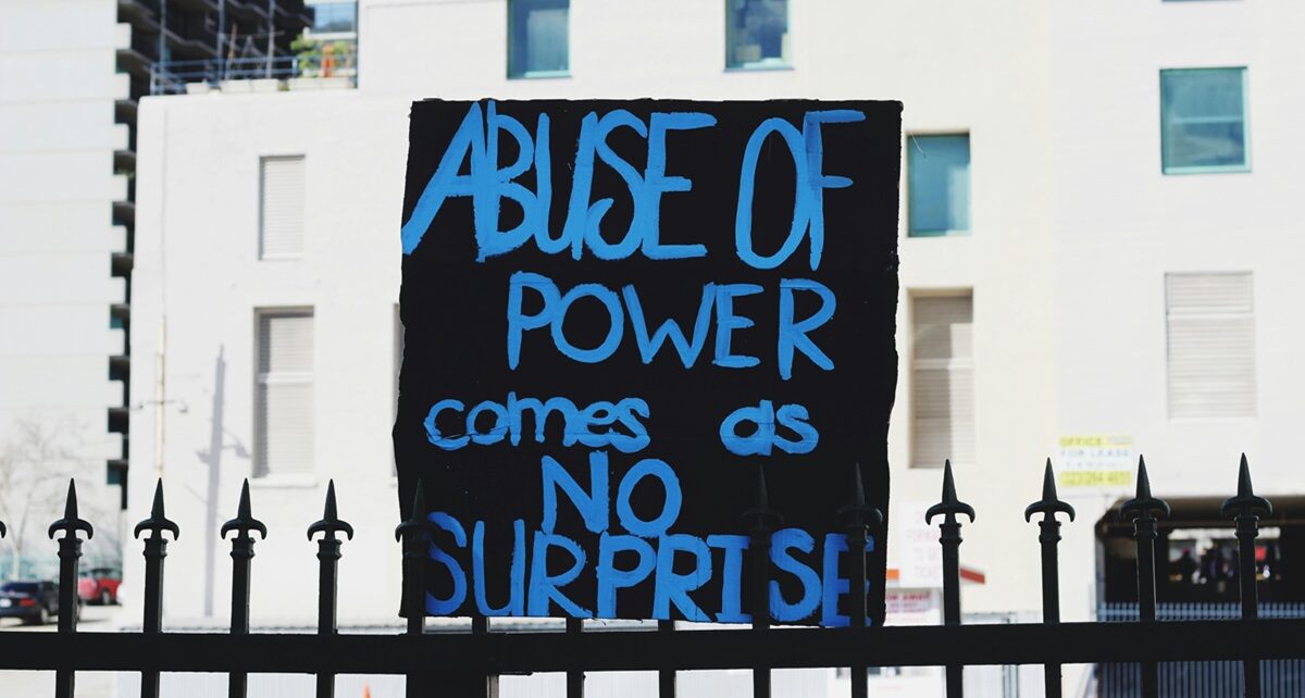 The Illusion of Democracy: Who Truly Holds the Power? 493 samantha sophia zFIKq7VEk1o unsplash