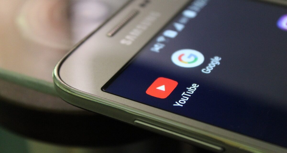 Russia Orders Google To Pay $20,000,000,000,000,000,000,000,000,000,000,000 362 youtube 4341284 1280