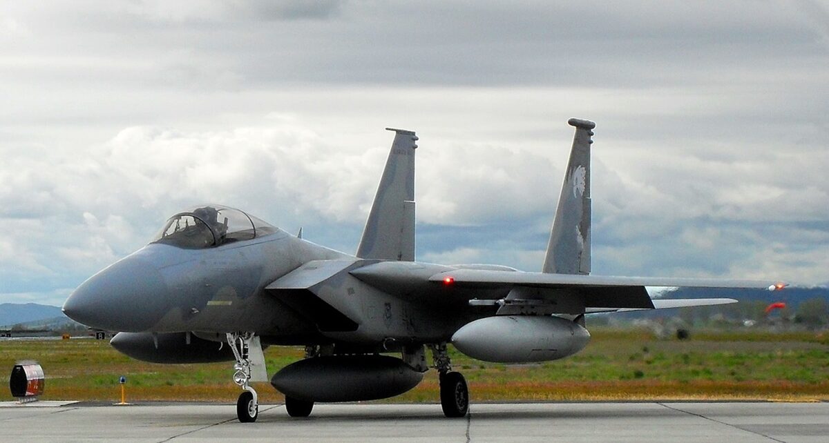 DOGE Targets Government's Sacred Cow (Pentagon): A New Era of Spending Cuts 256 airplane 380726 1280 1