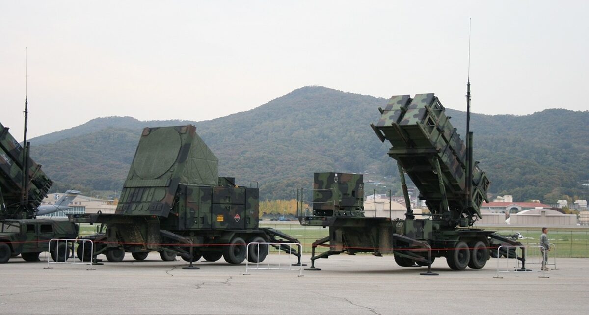 Biden Authorizes Ukraine to Strike Deep into Russia with ATACMS Missiles 289 patriot 5233478 1280
