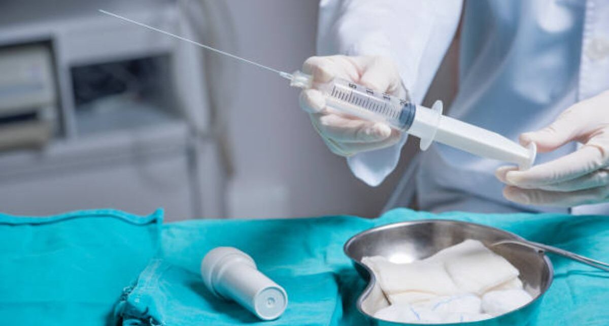 The Lactated Ringers Injection Market is estimated to be valued at USD 762.2 Million in 2031 7 Lactated Ringers Injection Market