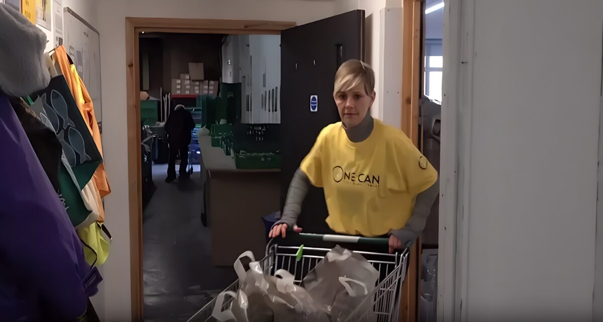 UK Winter Hunger: The Growing Reliance on Food Banks Amid Crisis 87 hunger, uk, winter