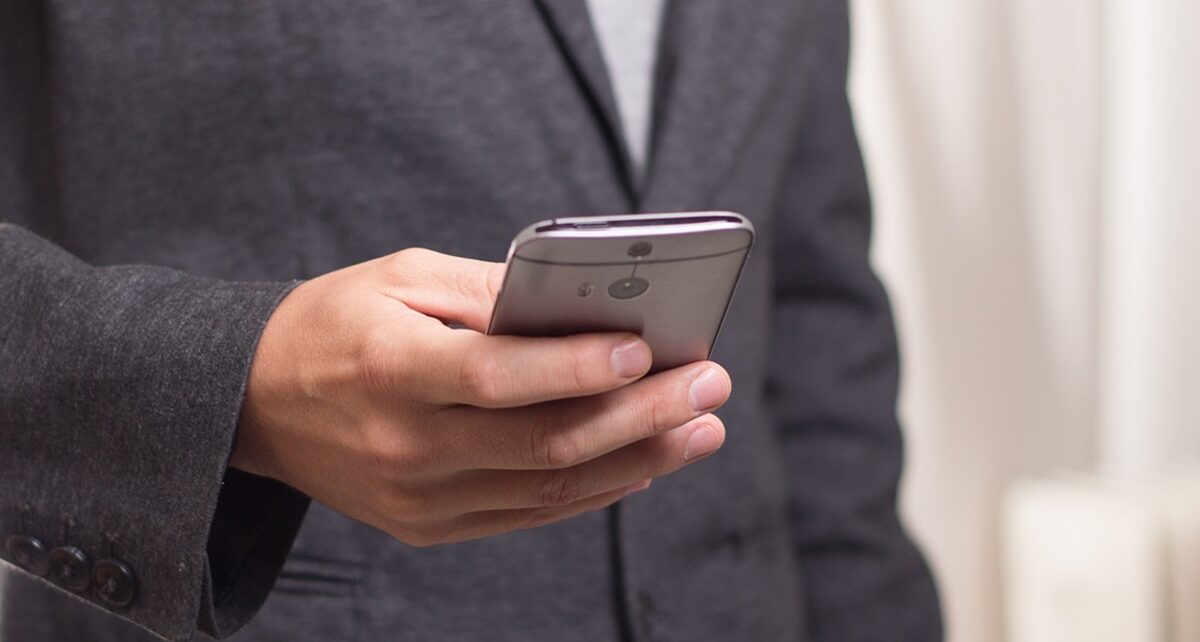 Swipe Left on Games: Why Leaving Him on Read Isn’t a Power Move 178 telephone 586268 1280 1