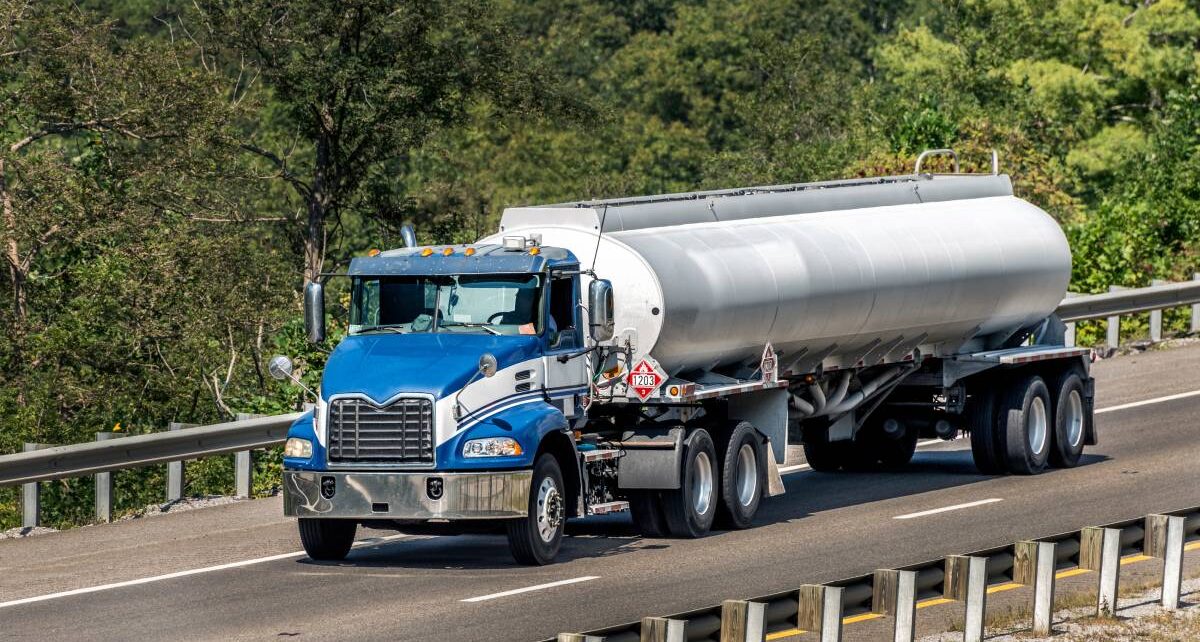 How To Improve Safety for Tanker Trailers 1 GirardEquipment-358672-tanker-trailer-driving-image-1