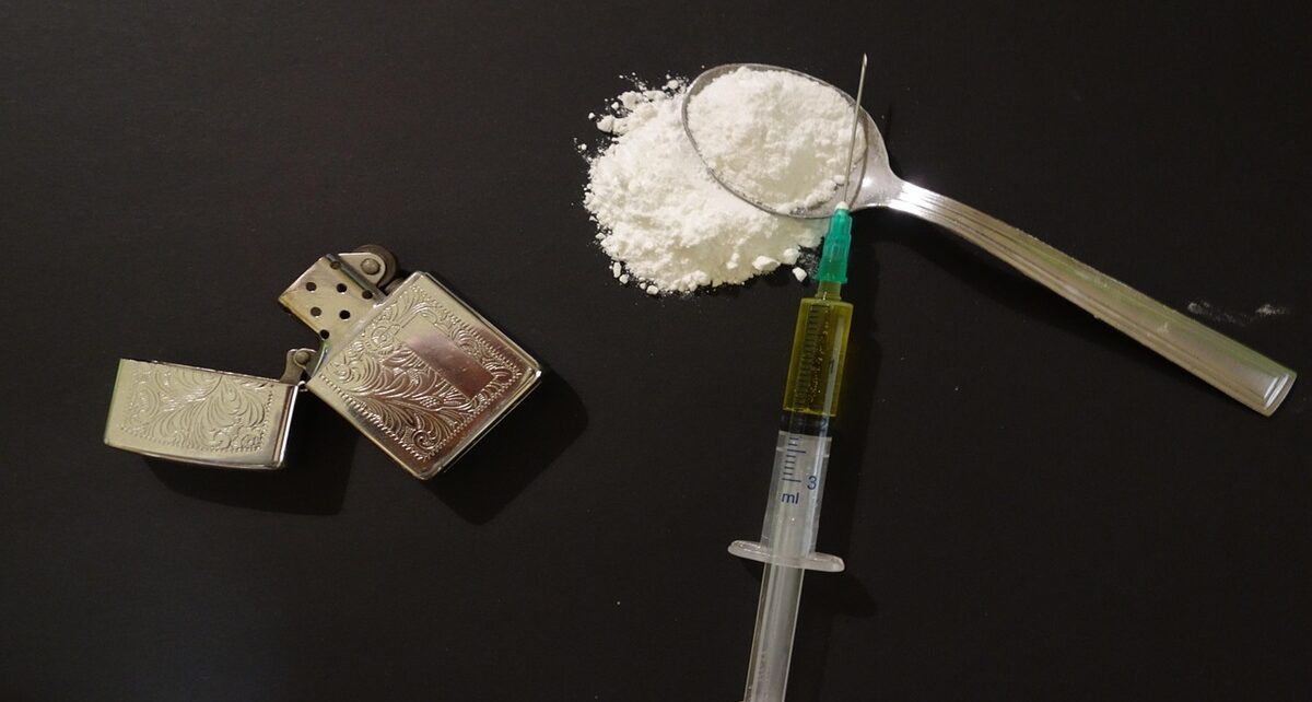 America's Drug Problem, Is America's Problem 77 addiction 2793133 1280