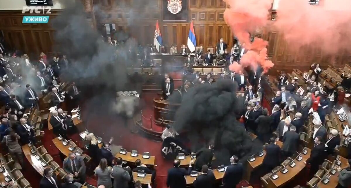 Parliament Under Siege: When Tear Gas and Grenades Are Just Another Tuesday 124 Hungarian