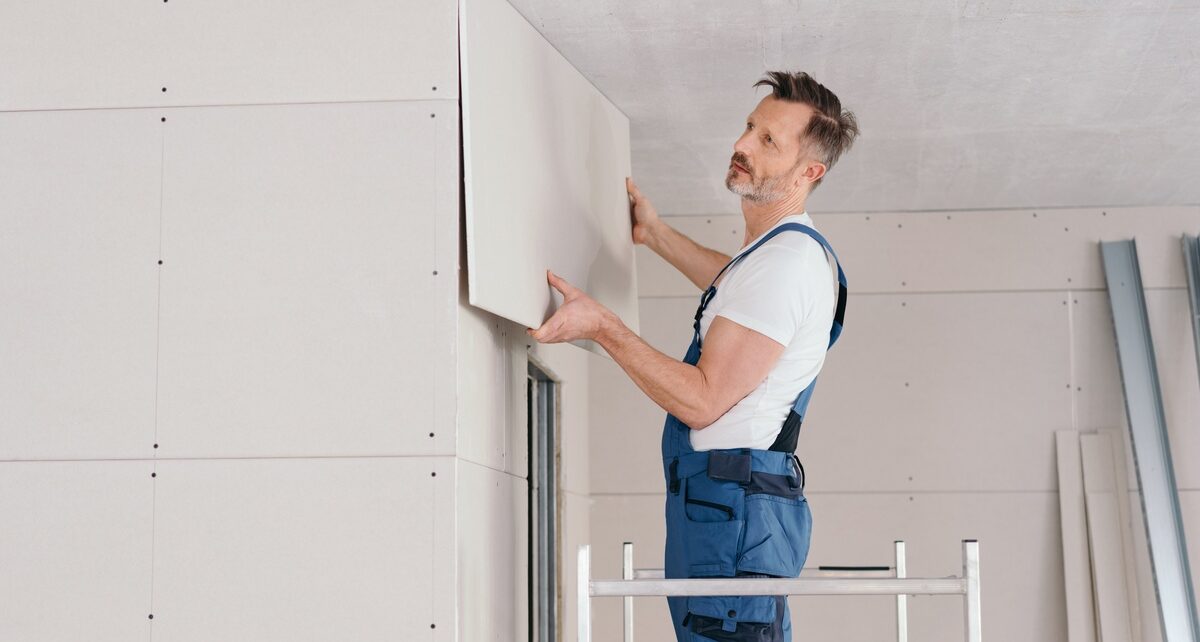SurplusToolsLLC-356396-placiang-drywall-sheets-Image1