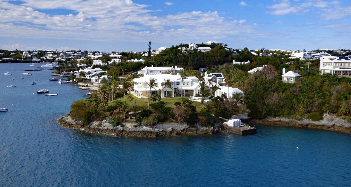 Mark Carney, Brookfield, and Bermuda: The $25 Billion Tax Question That Canada Keeps Dodging 20 bermuda 2417536 1280