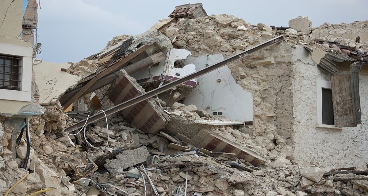 Myanmar Earthquake Death Toll Soars Past 1,000 as Fears Mount It Will Climb Over 10,000 12 earthquake 1665898 1280