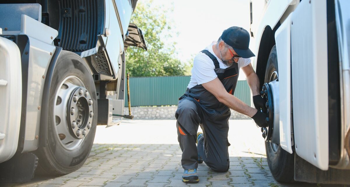 Reasons Your Semi-Truck Isn’t Braking Properly 73 vanhorntruckparts-350902-truck-repair-services-image1