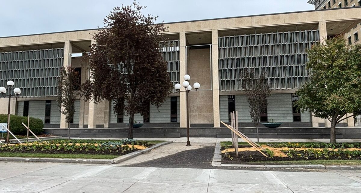 City of Winnipeg Wins in Parker Lands Case, But Development Questions Linger 53 Winnipeg city hall cover