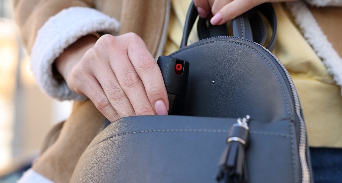 allhandsfire-374294-personpeppercoat-image1